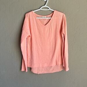 Organic cotton, long sleeve peach V-neck T-shirt, size extra small‎